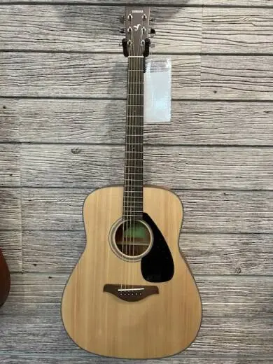 Yamaha - FG800M